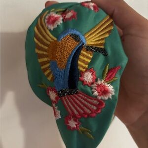 Embroidered Bird Design Hair Accessory
